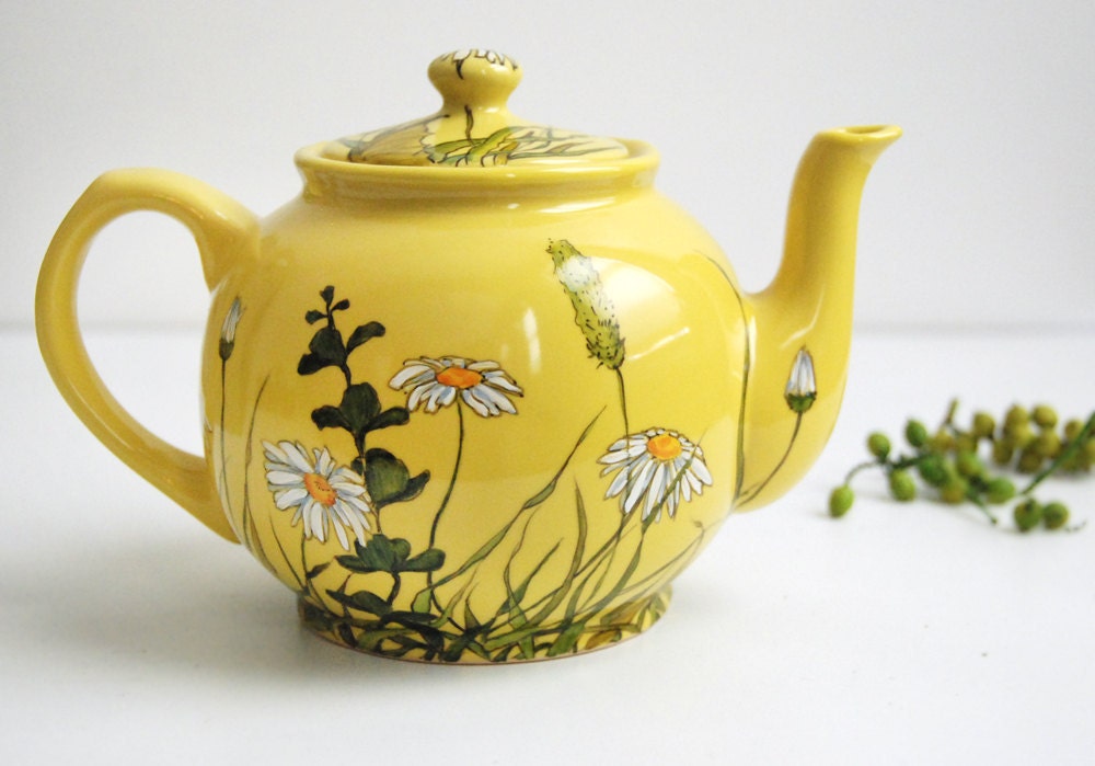 ready to ship - Yellow Teapot  - Grass Fields and Daisies