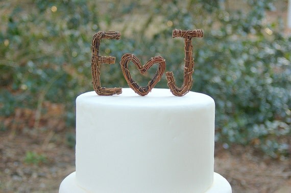 Twig Wedding Cake Topper - Custom Twig Monogram / Initials with HEART by Made Merri